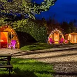 Glamping Podumna Glamping Village