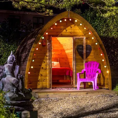 Lyxtält Podumna Glamping Village *