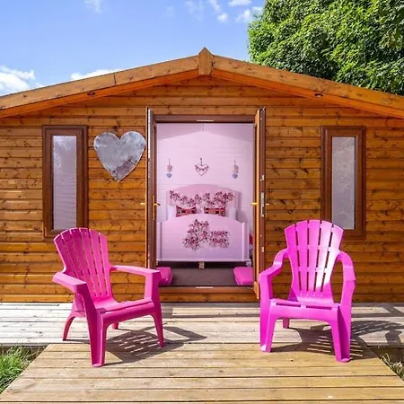 Podumna Glamping Village