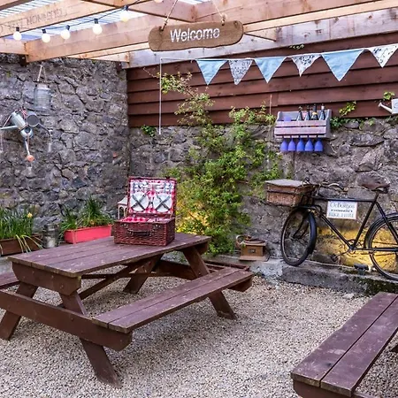 Podumna Glamping Village * Portumna