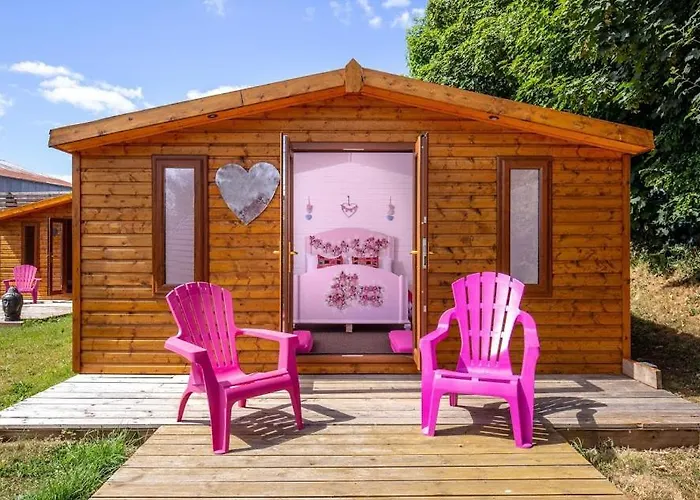 Podumna Glamping Village