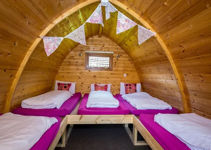 Glamping Podumna Glamping Village *